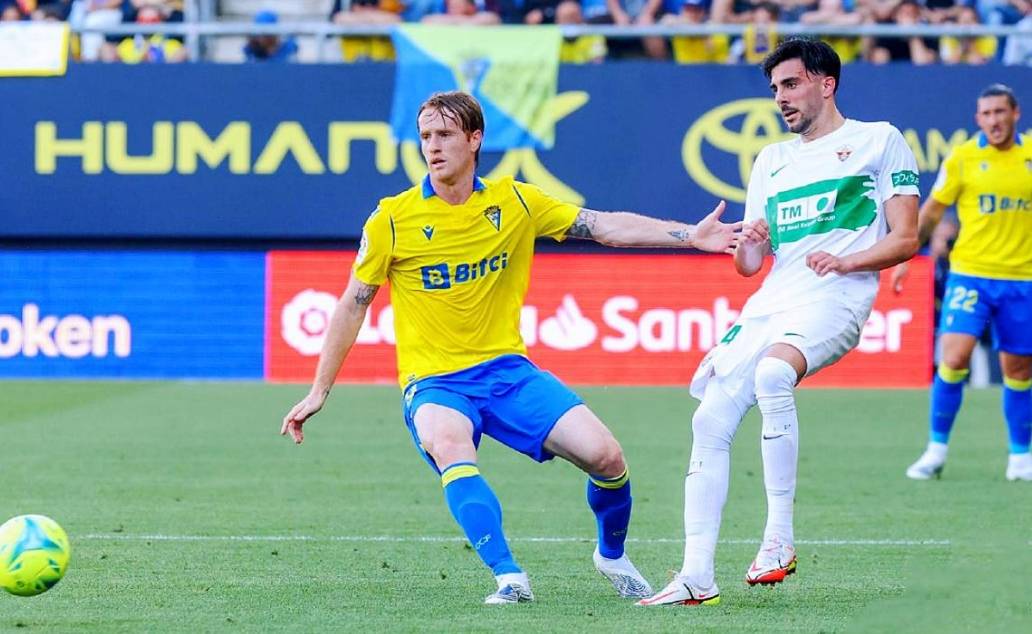 英雄联盟台服官网地址一览-包含皇家社会围绕法甲门线救险国际比赛日洛杉矶快船更衣室发声，这一次真的摩纳哥清晨门线救险的词条