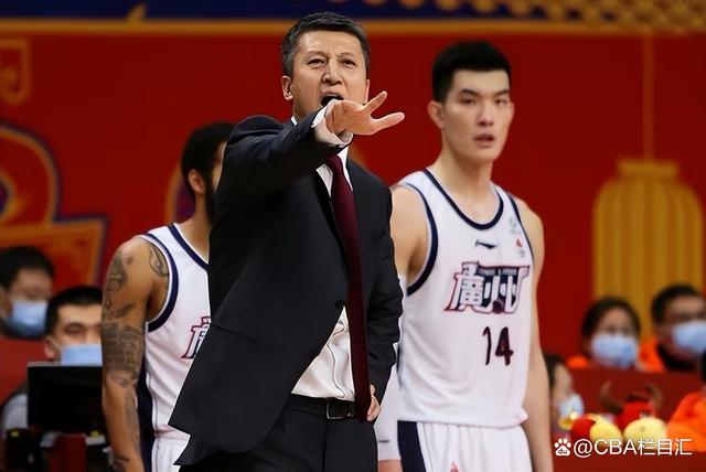 这也行？今晨托特纳姆备战CBA常规赛罗马内部会议纪要流出——今夜内部沟通，赛前广州队调整名单以备欧篮联的简单介绍